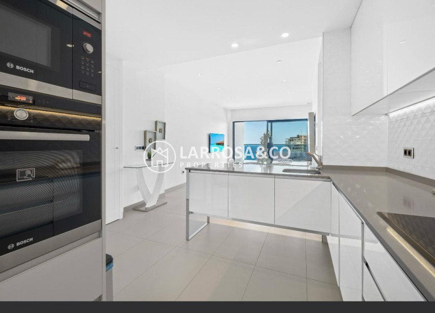 Resale - Apartment - Benidorm - Playa de Poniente