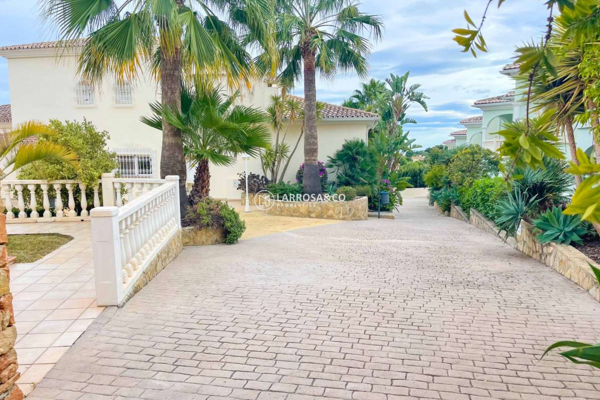 Resale - Apartment - Benissa Costa - Costa Blanca