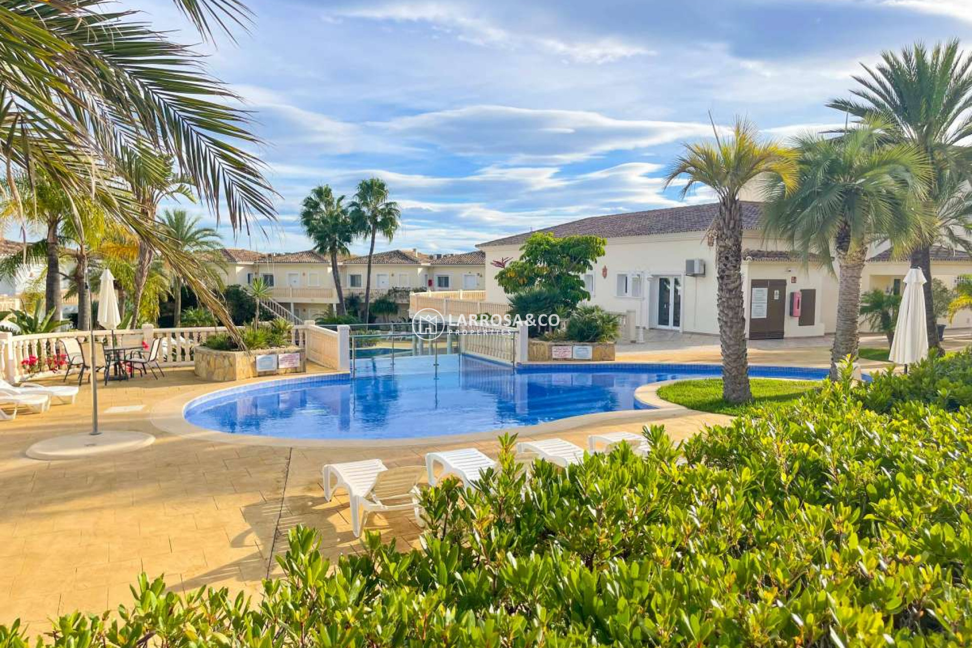 Resale - Apartment - Benissa Costa - Costa Blanca