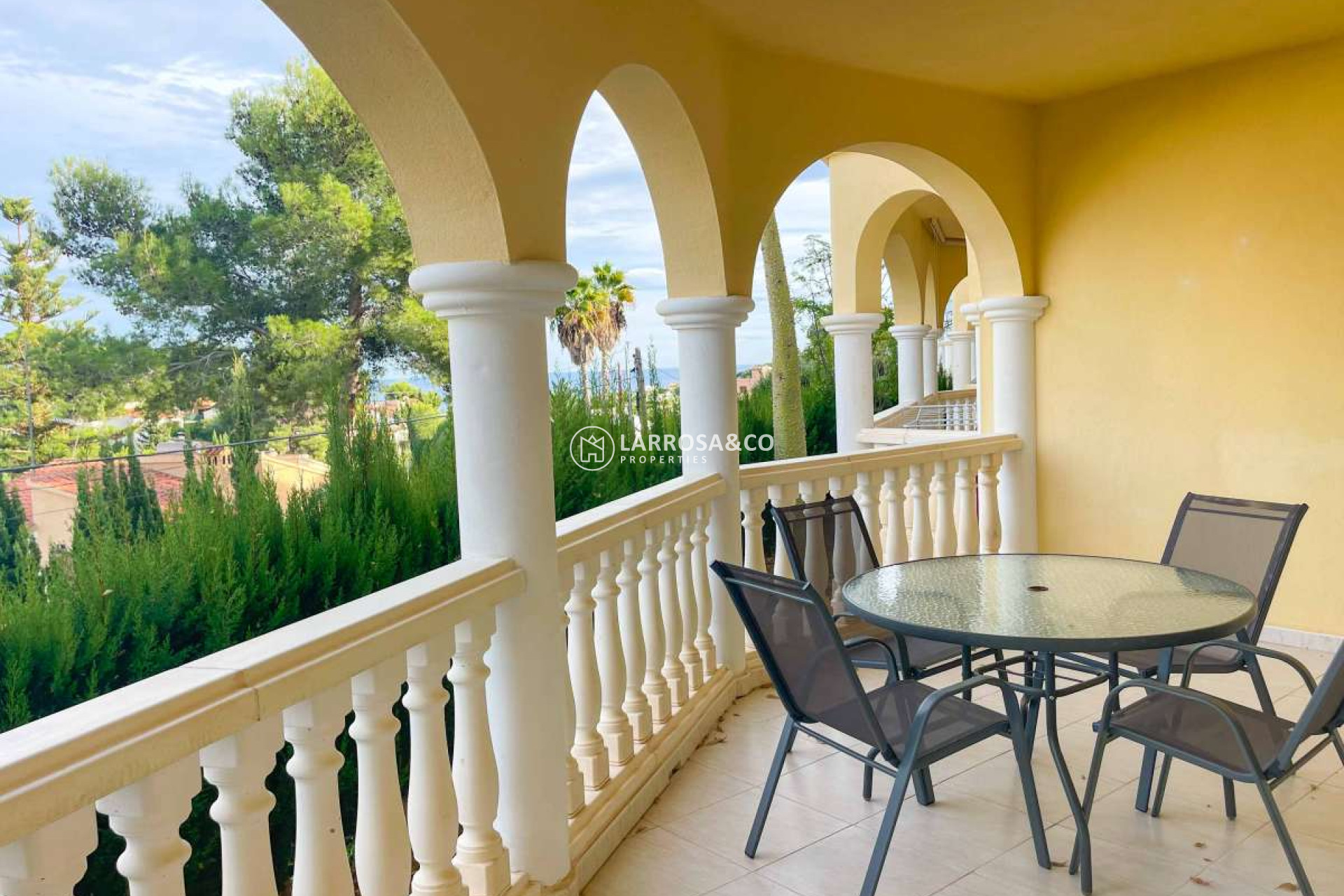 Resale - Apartment - Benissa Costa - Costa Blanca