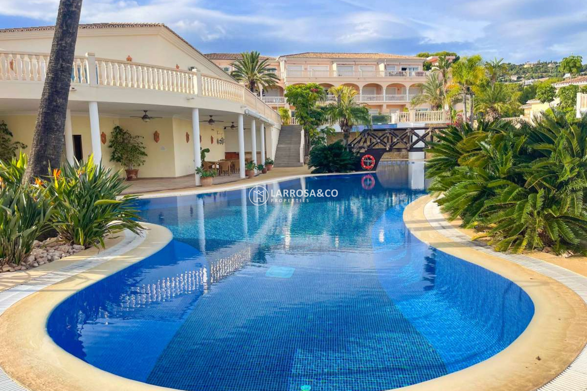 Resale - Apartment - Benissa Costa - Costa Blanca