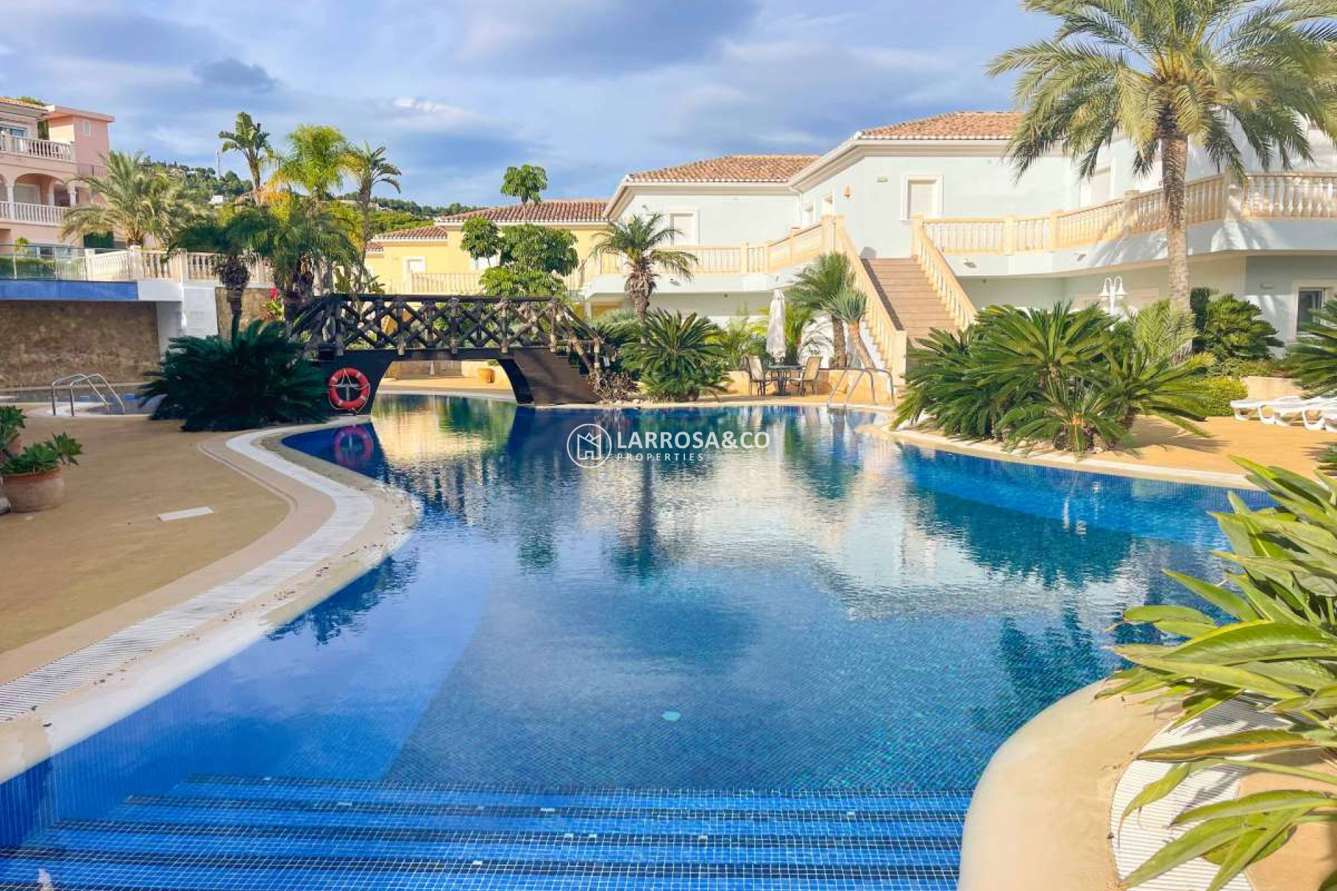 Resale - Apartment - Benissa Costa - Costa Blanca