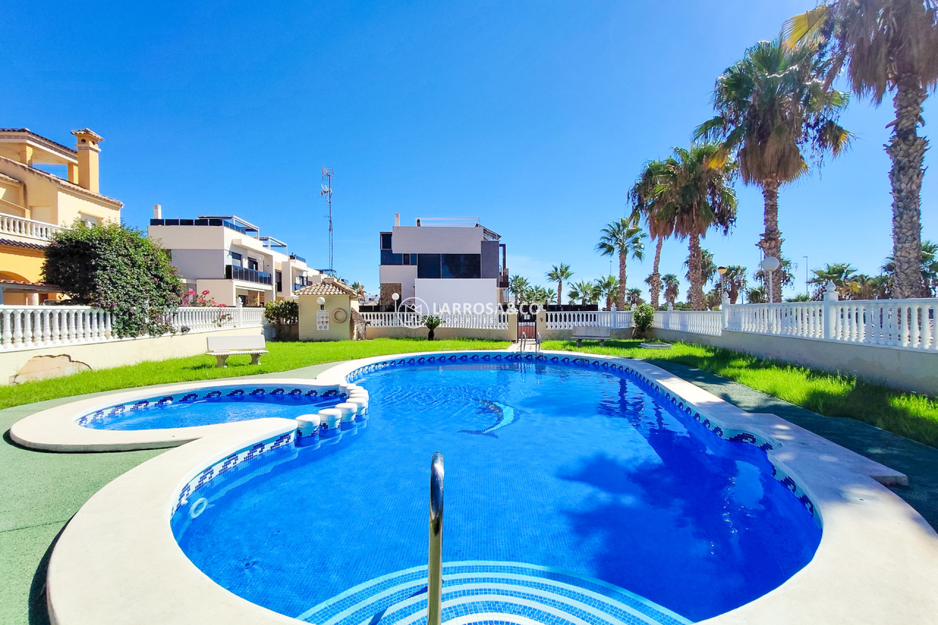 Resale - Apartment - Cabo Roig - Costa blanca
