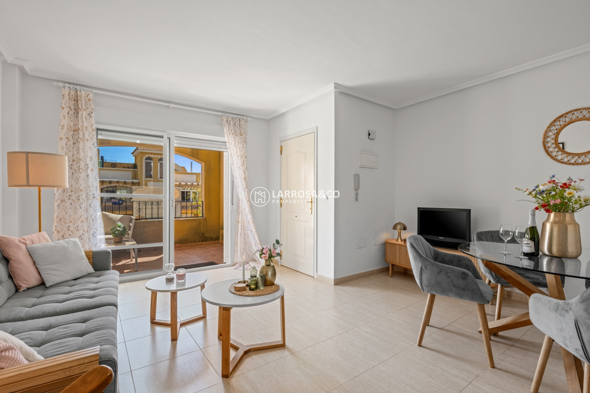 Resale - Apartment - Daya Nueva - Costa Blanca