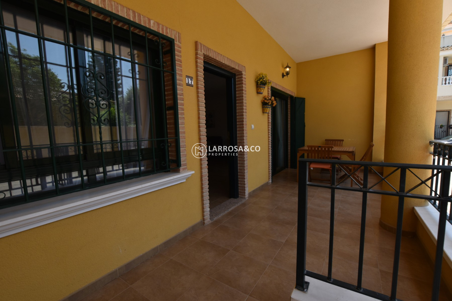 Resale - Apartment - Daya Vieja - Costa Blanca
