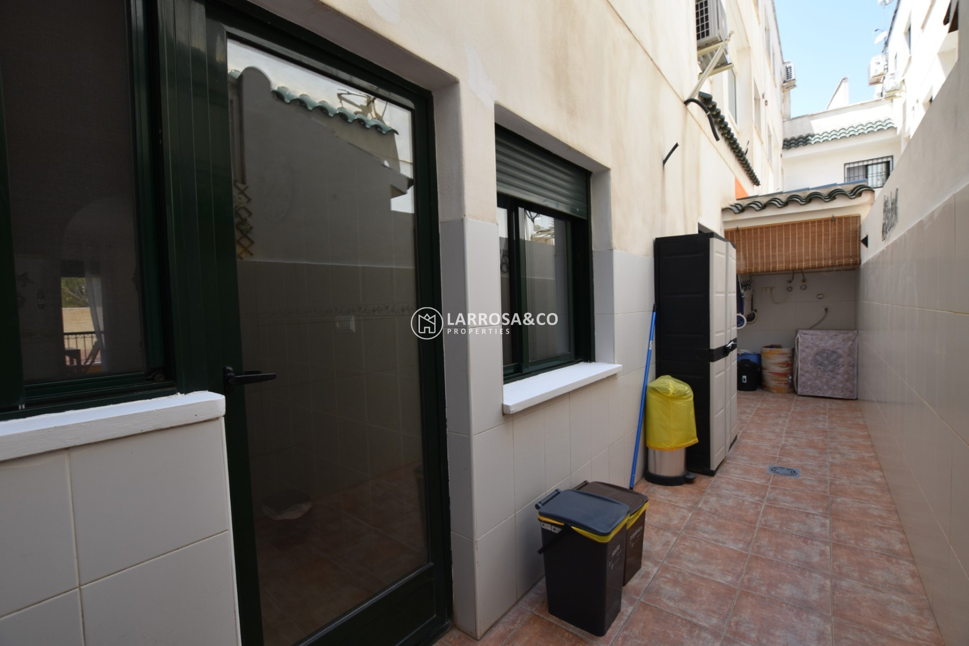 Resale - Apartment - Daya Vieja - Costa Blanca