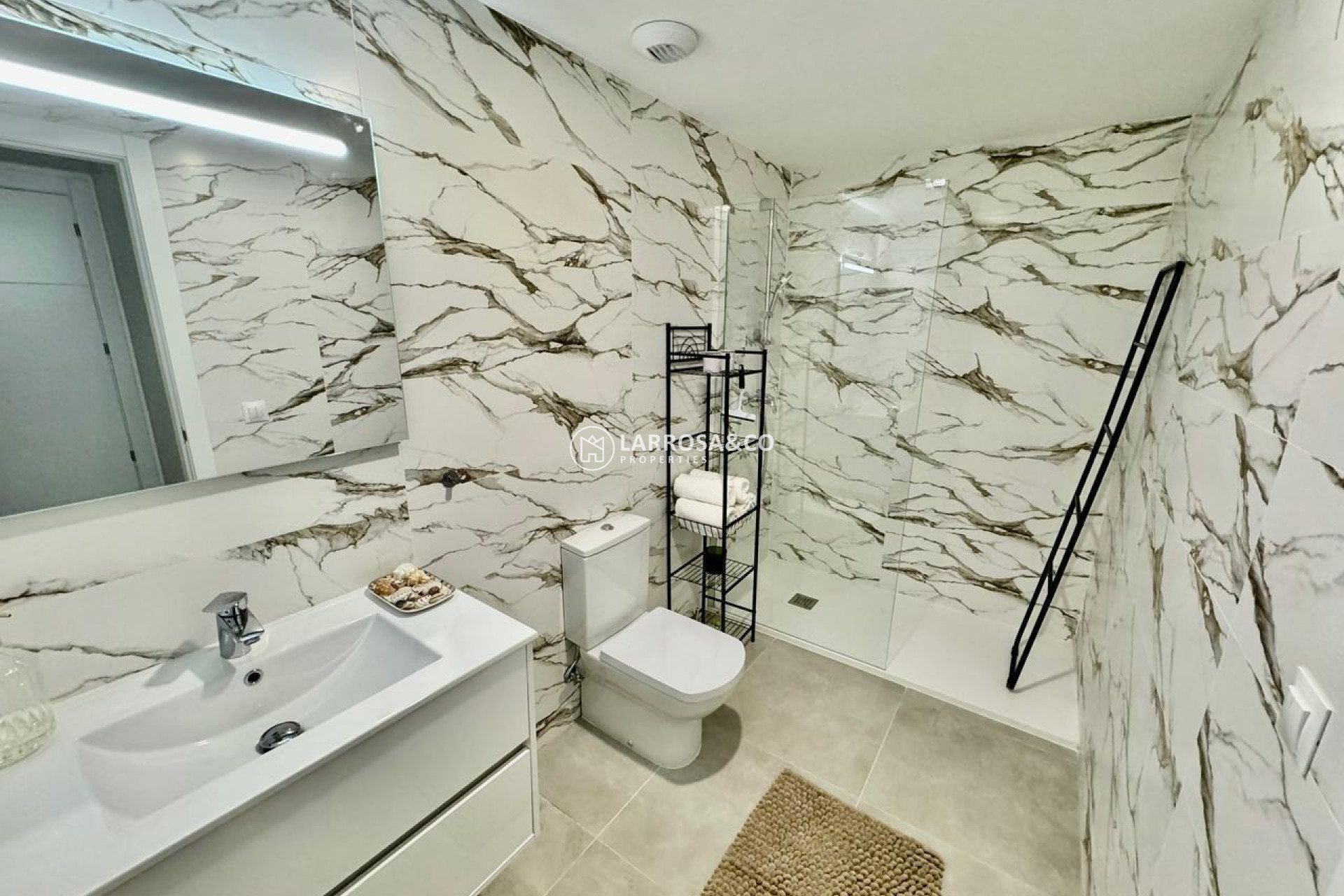 Resale - Apartment - Dehesa de Campoamor - Costa Blanca