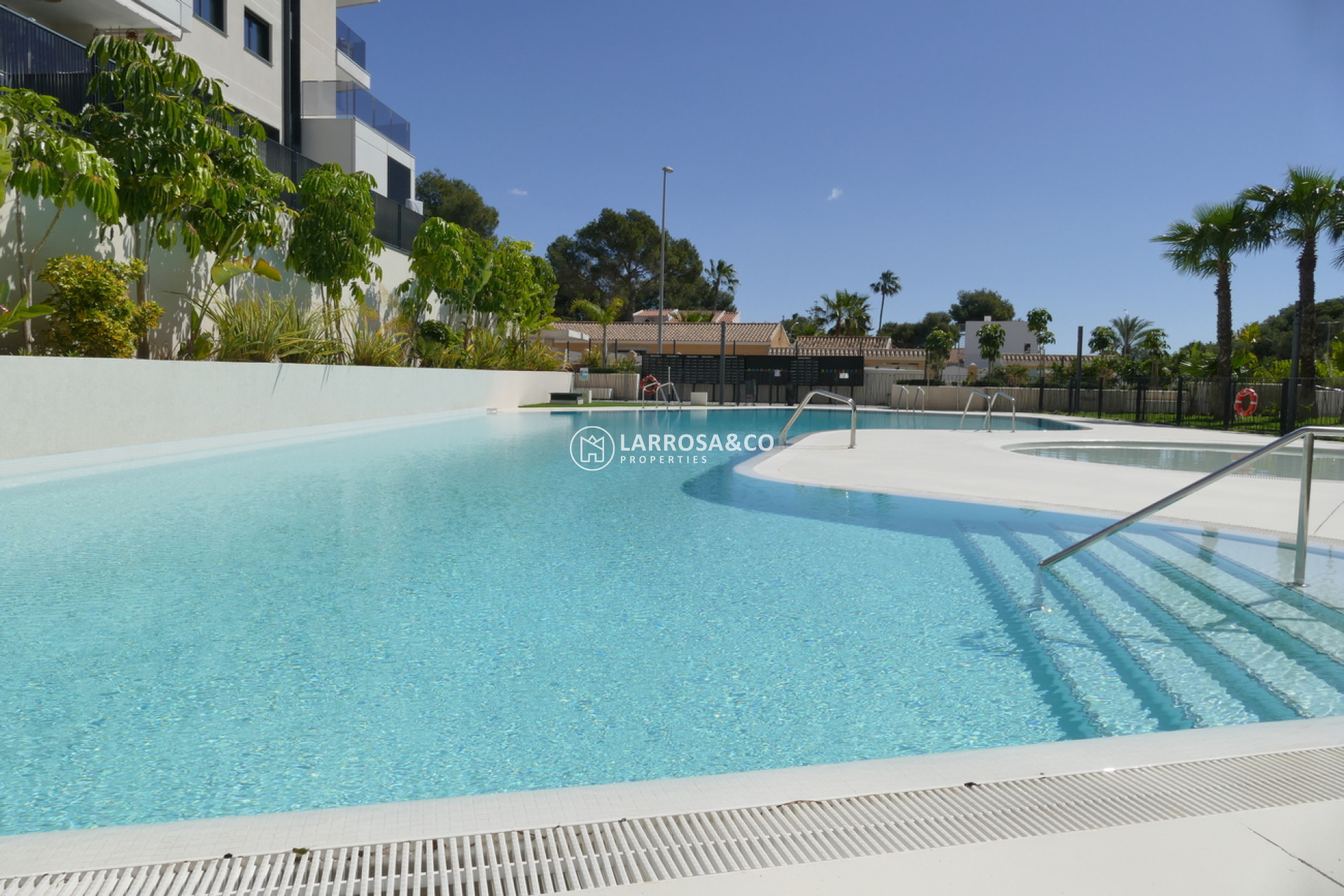 Resale - Apartment - Dehesa de Campoamor - Costa Blanca