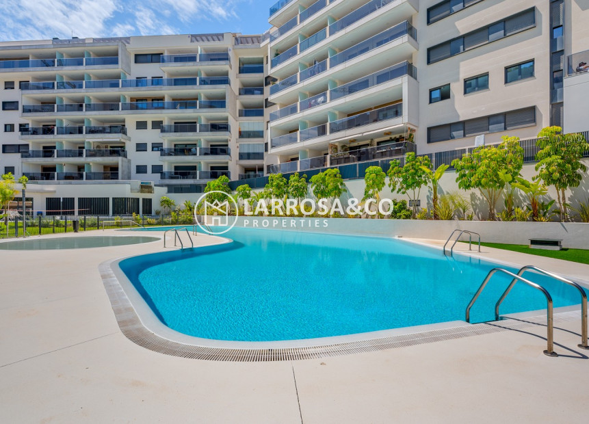 Resale - Apartment - Dehesa de Campoamor - Costa Blanca