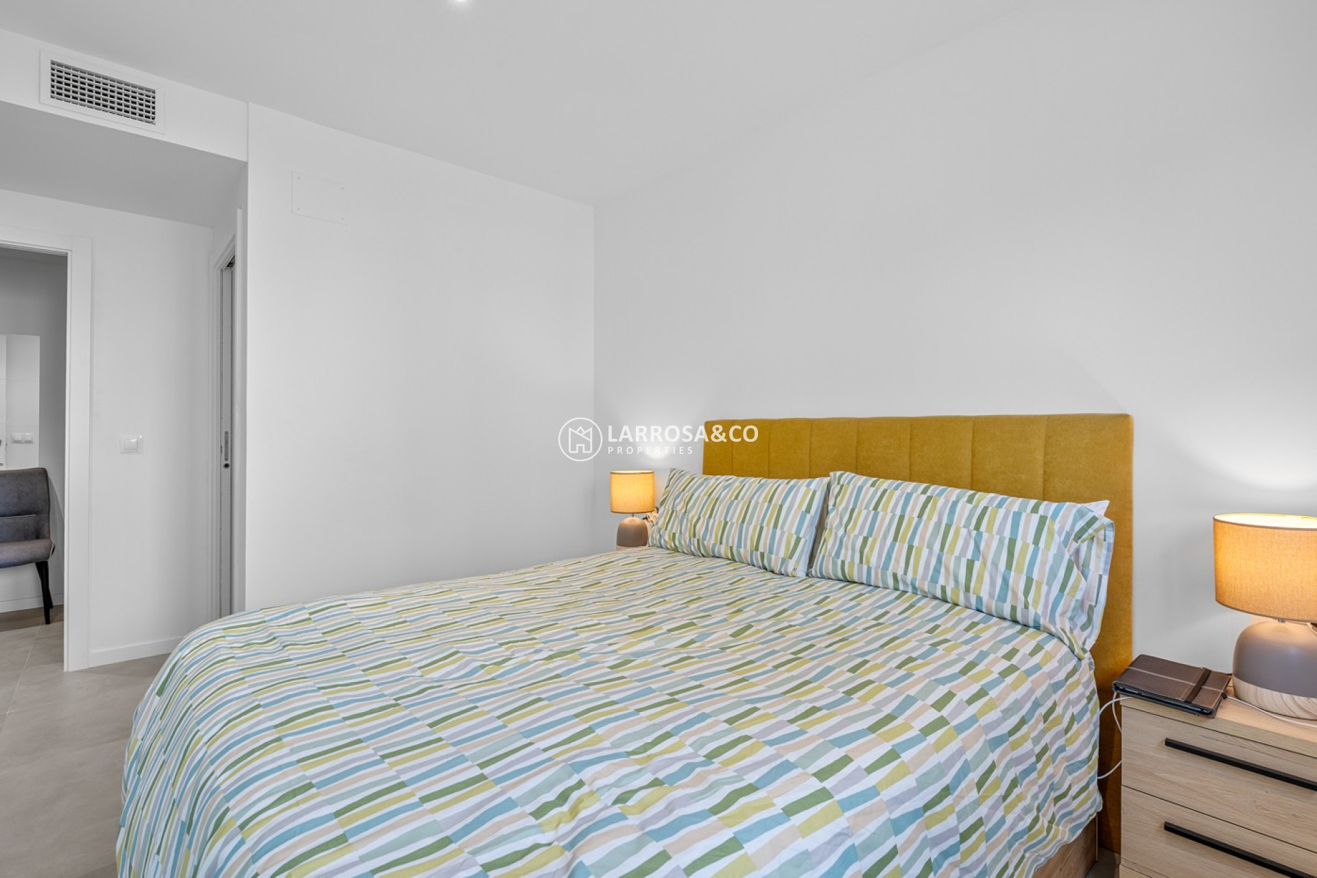 Resale - Apartment - Dehesa de Campoamor - Costa Blanca