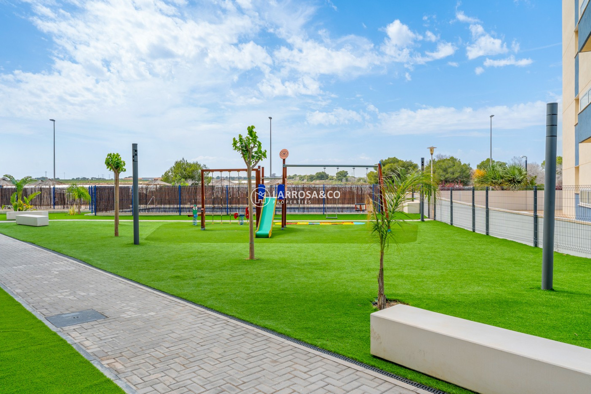 Resale - Apartment - Dehesa de Campoamor - Costa Blanca