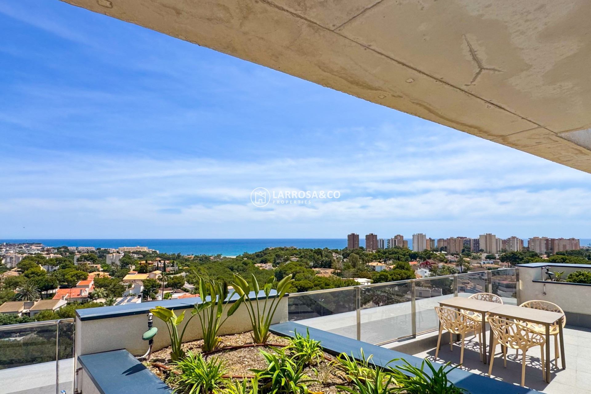 Resale - Apartment - Dehesa de Campoamor - Costa Blanca