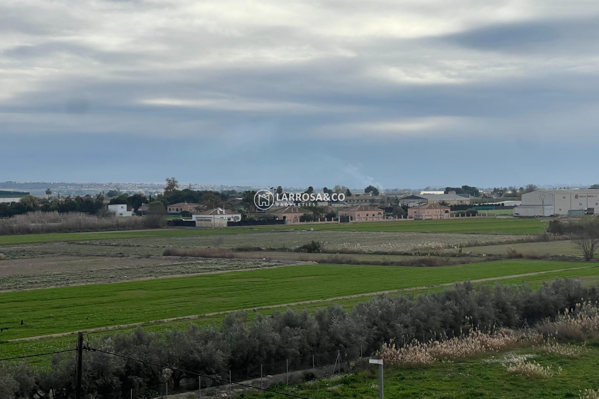 Resale - Apartment - Dolores - Comunidad valenciana