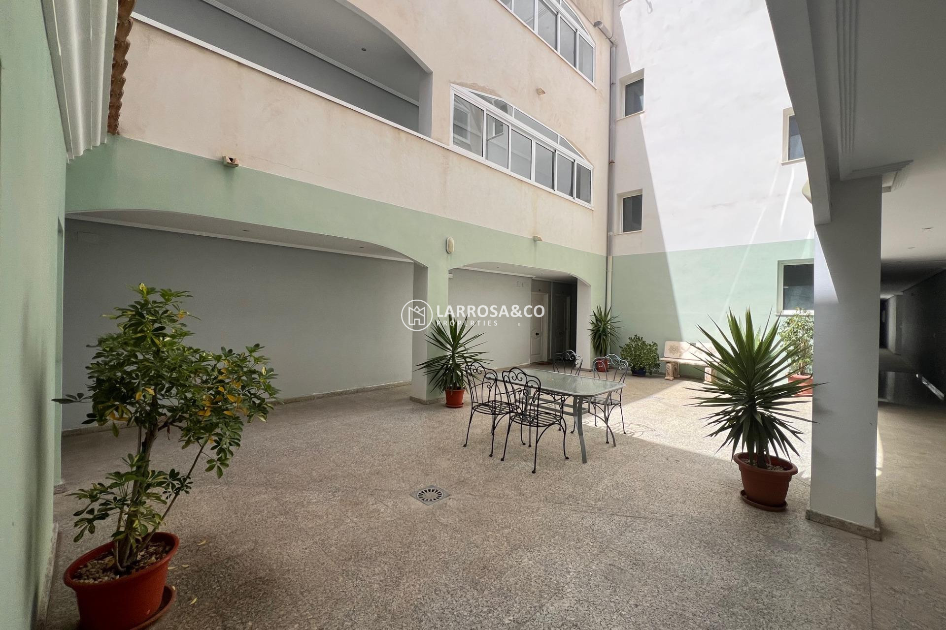 Resale - Apartment - Dolores - Comunidad valenciana