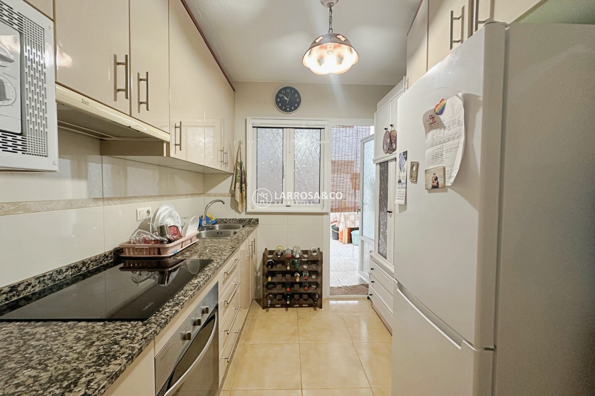 Resale - Apartment / Duplex - Torrevieja - Playa de los Naufragos