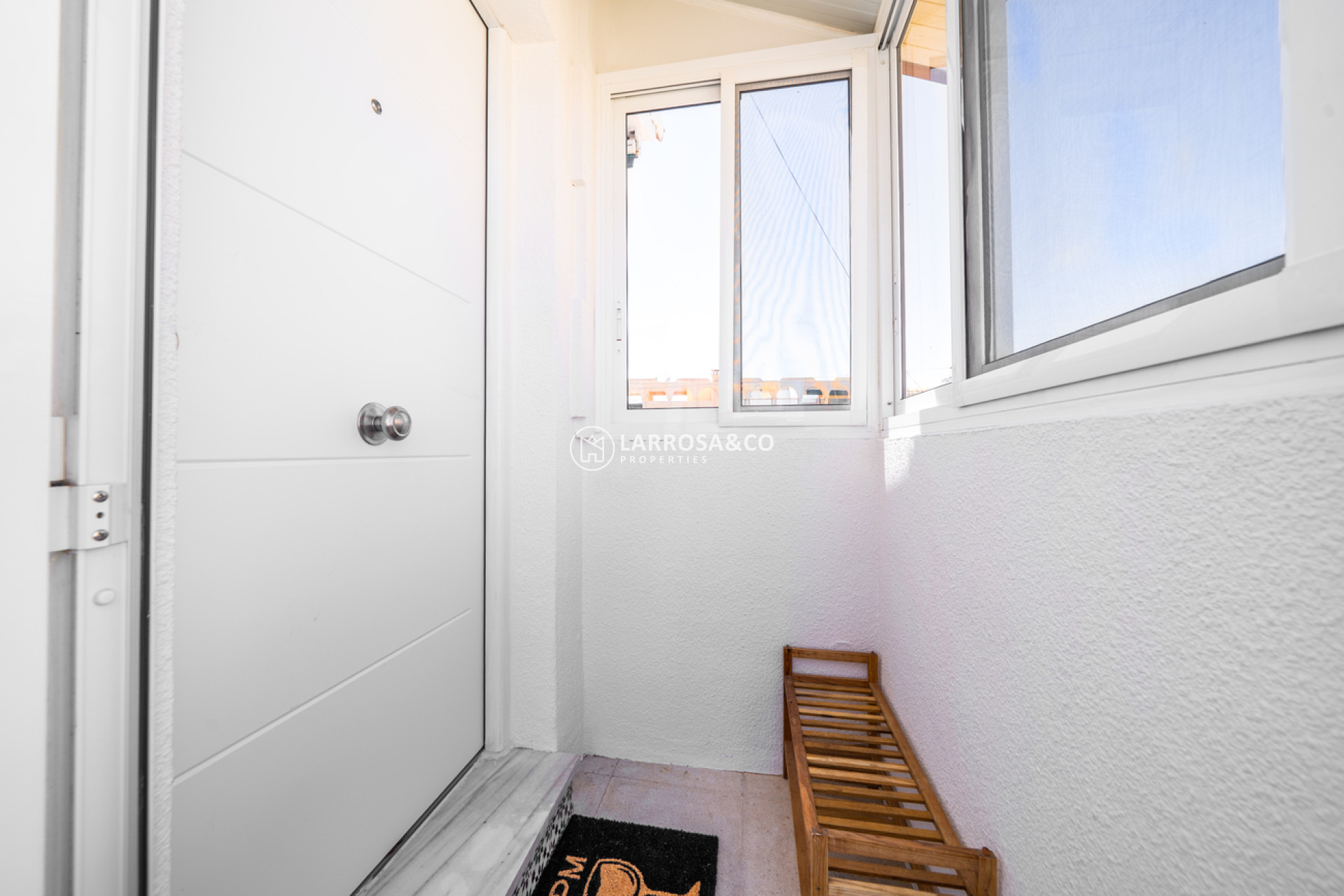 Resale - Apartment - El Chaparral - Costa Blanca