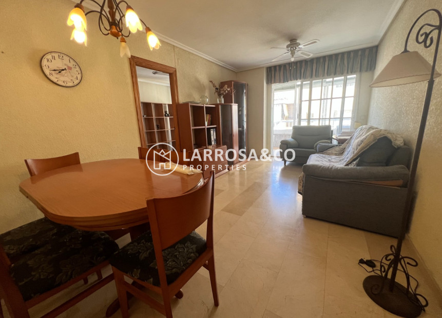 Resale - Apartment - Guardamar del Segura - Avenida los pinos