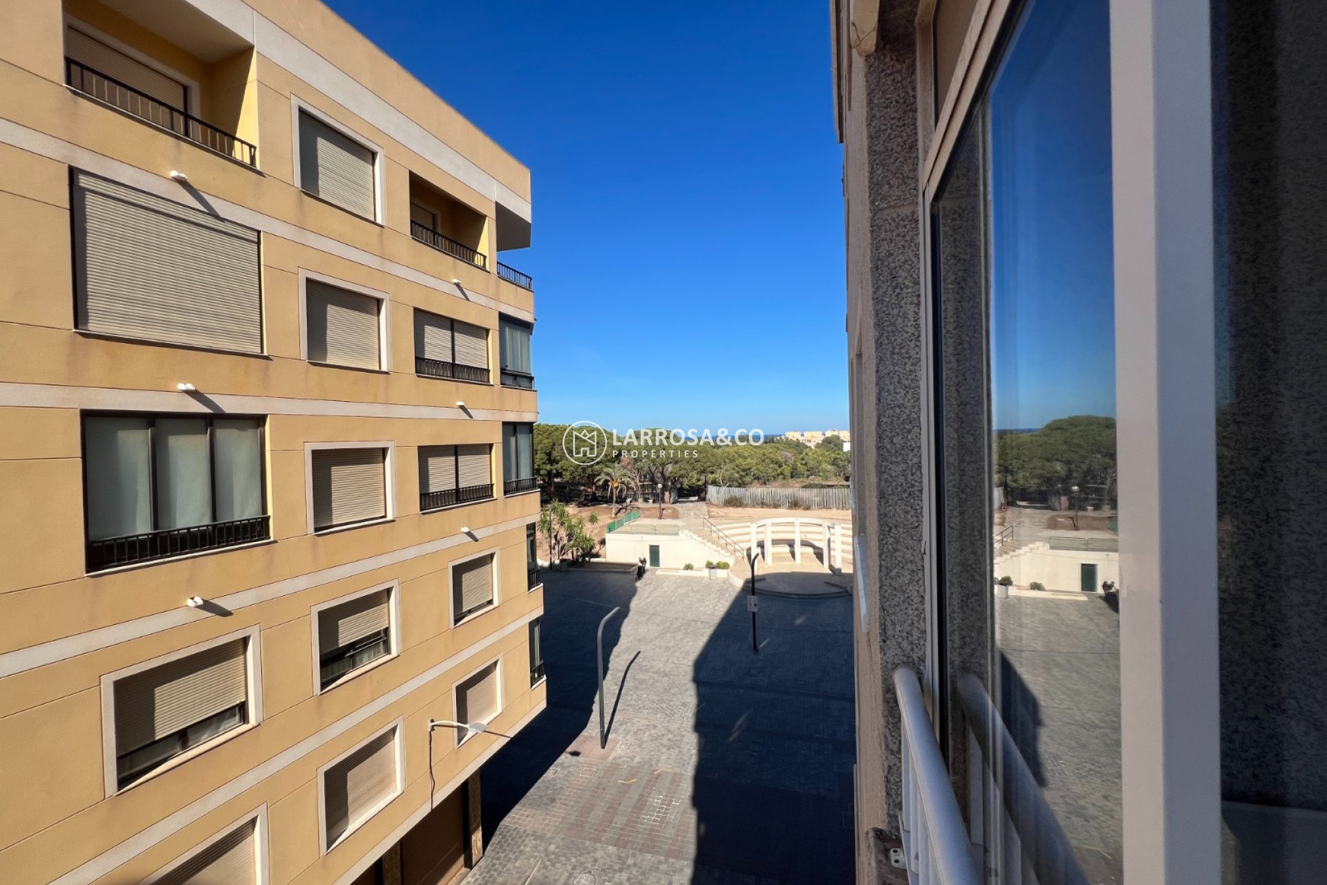 Resale - Apartment - Guardamar del Segura - Avenida los pinos