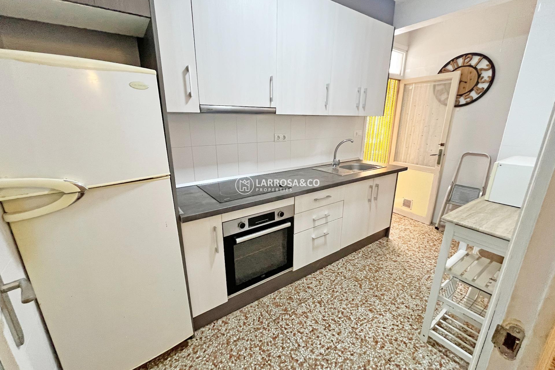 Resale - Apartment - Guardamar del Segura - Centro