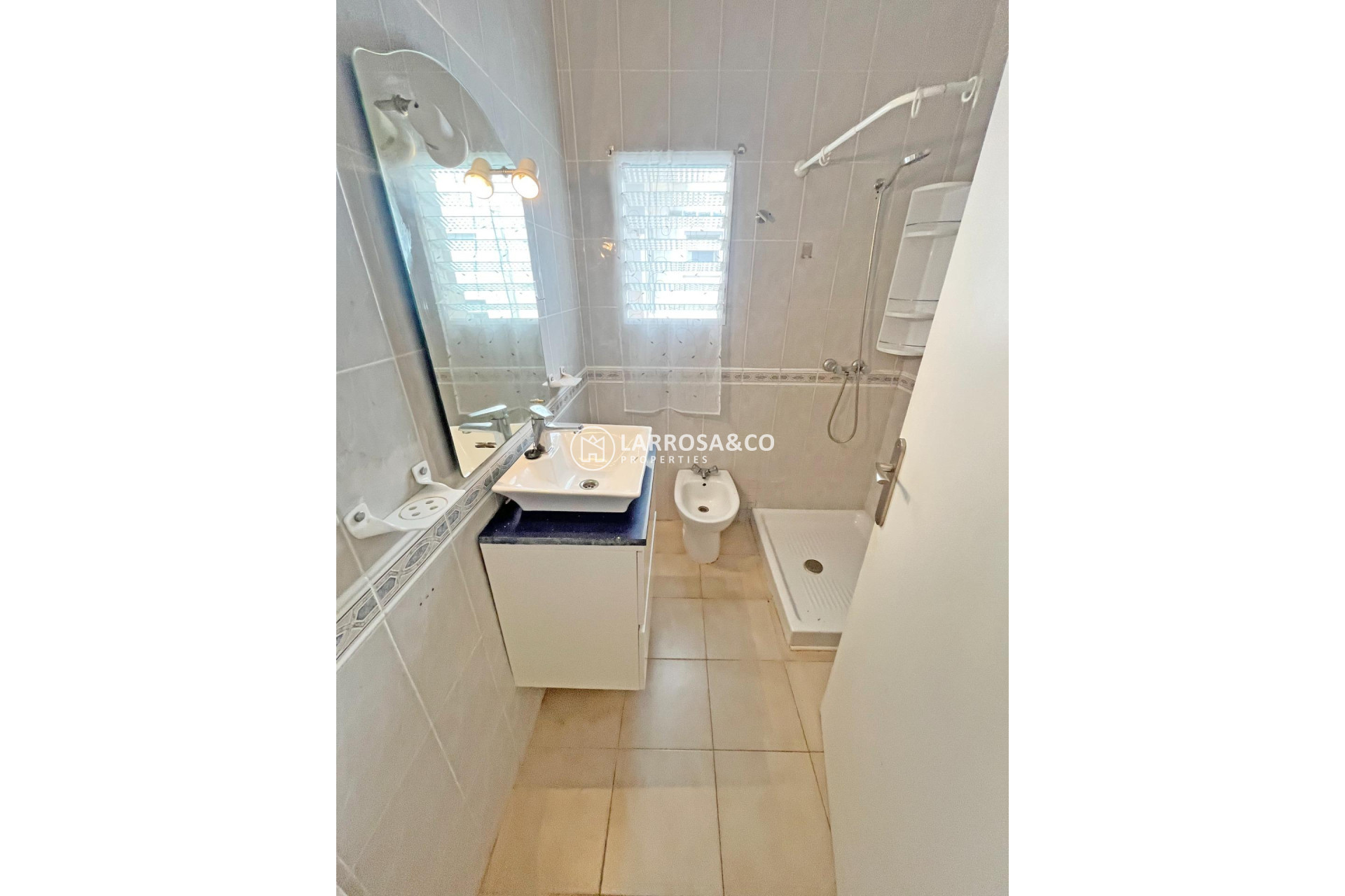 Resale - Apartment - Guardamar del Segura - Centro