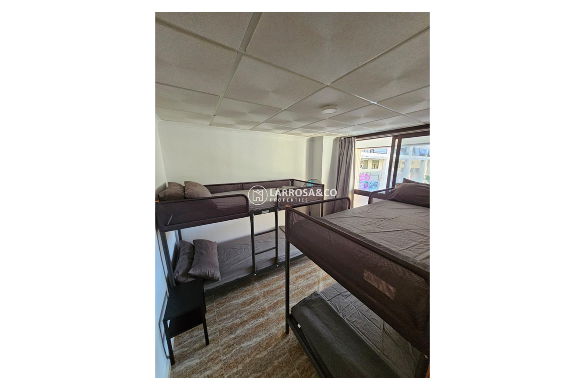 Resale - Apartment - Guardamar del Segura - Cervantes