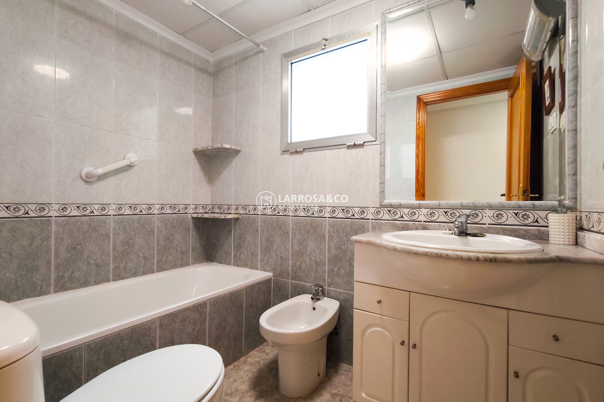 Resale - Apartment - Guardamar del Segura - Costa Blanca