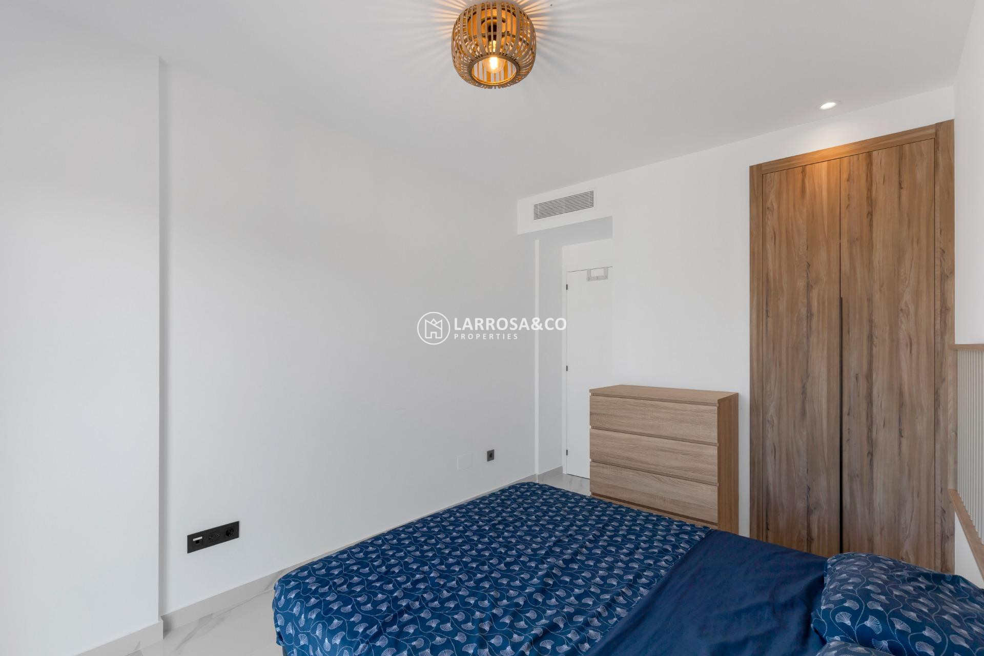 Resale - Apartment - Guardamar del Segura - El Raso