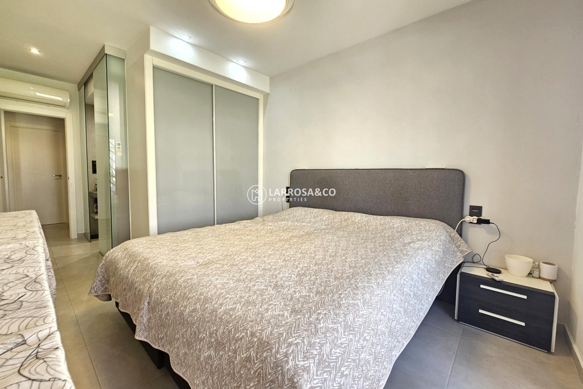 Resale - Apartment - Guardamar del Segura - El Raso