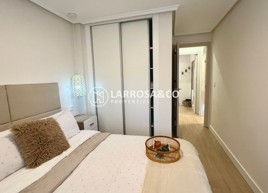 Resale - Apartment - Guardamar del Segura - MERCADONA