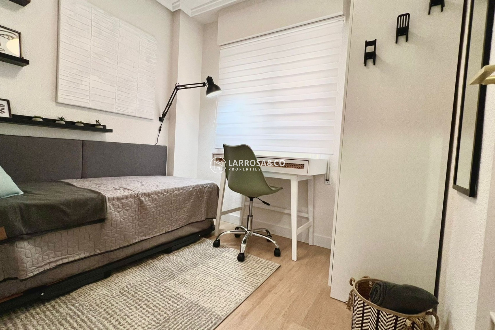 Resale - Apartment - Guardamar del Segura - MERCADONA