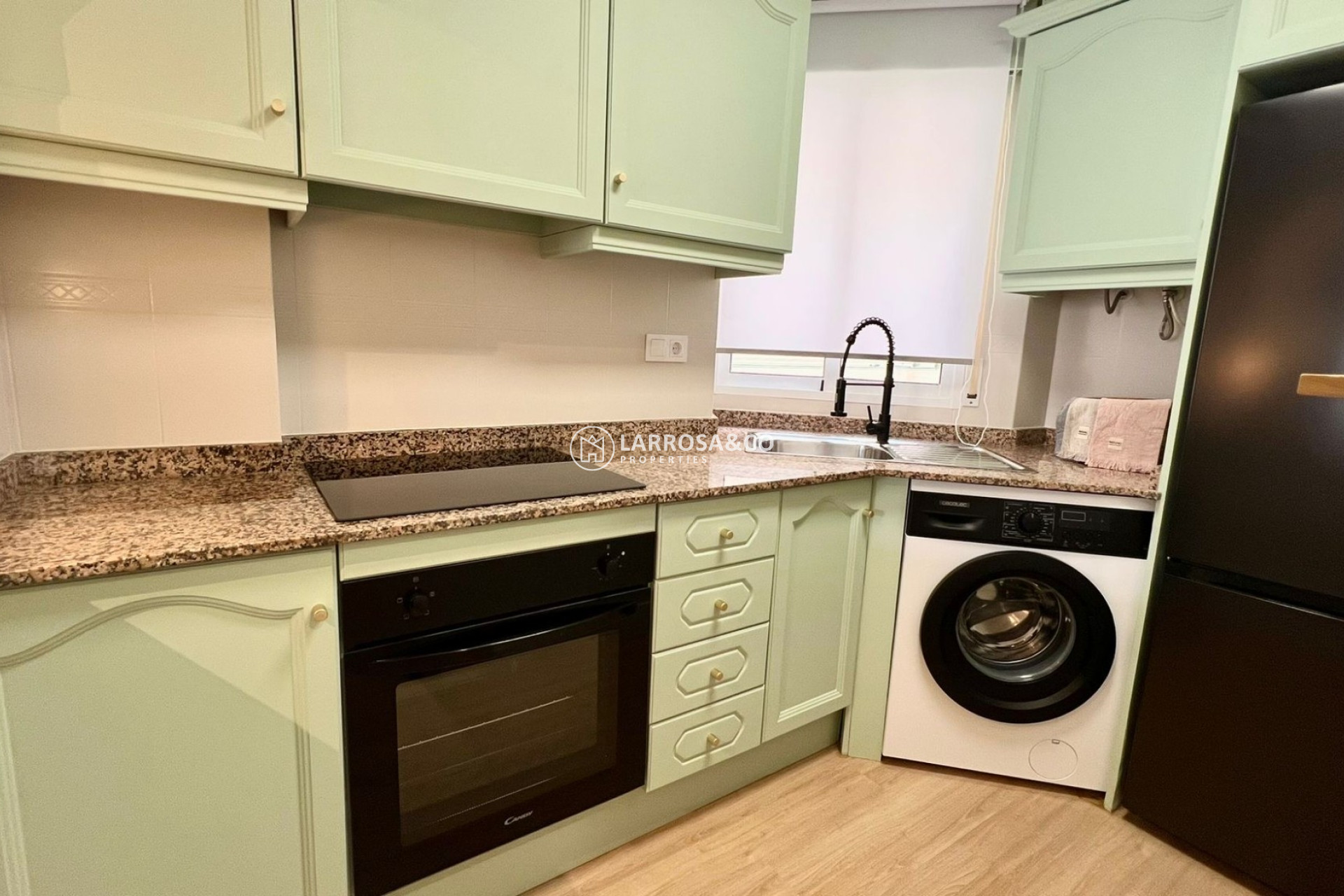 Resale - Apartment - Guardamar del Segura - MERCADONA