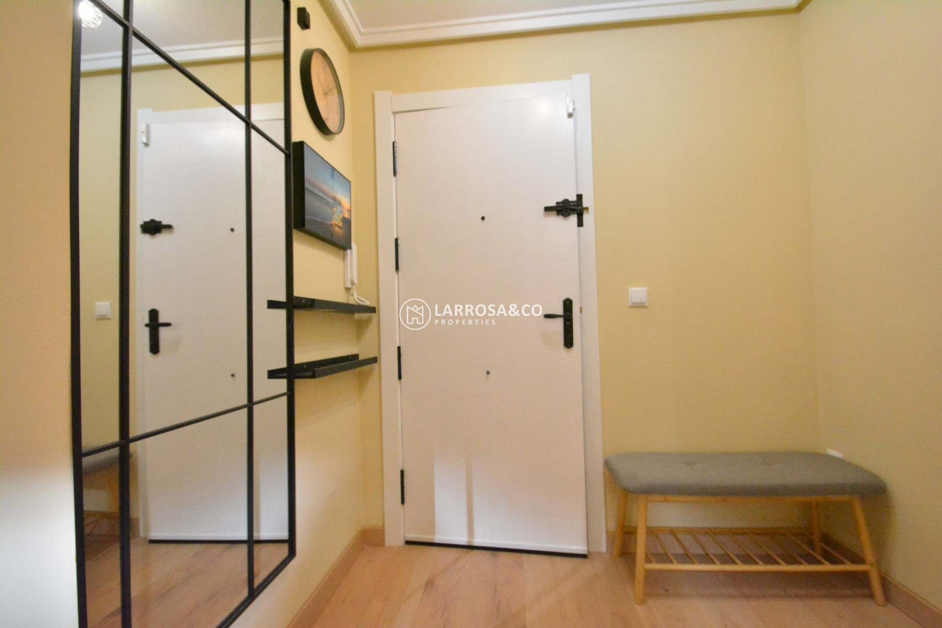 Resale - Apartment - Guardamar del Segura - MERCADONA