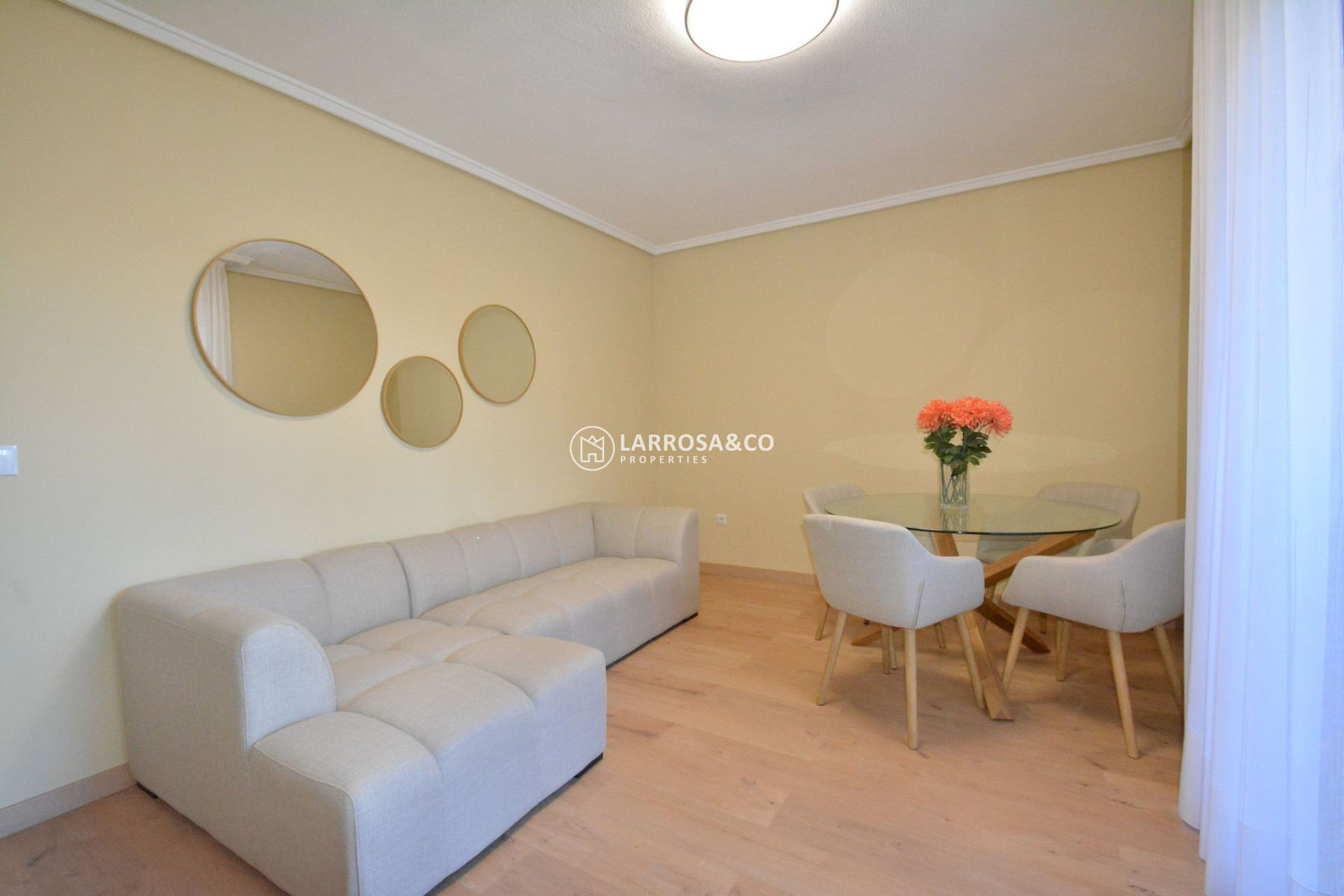 Resale - Apartment - Guardamar del Segura - MERCADONA