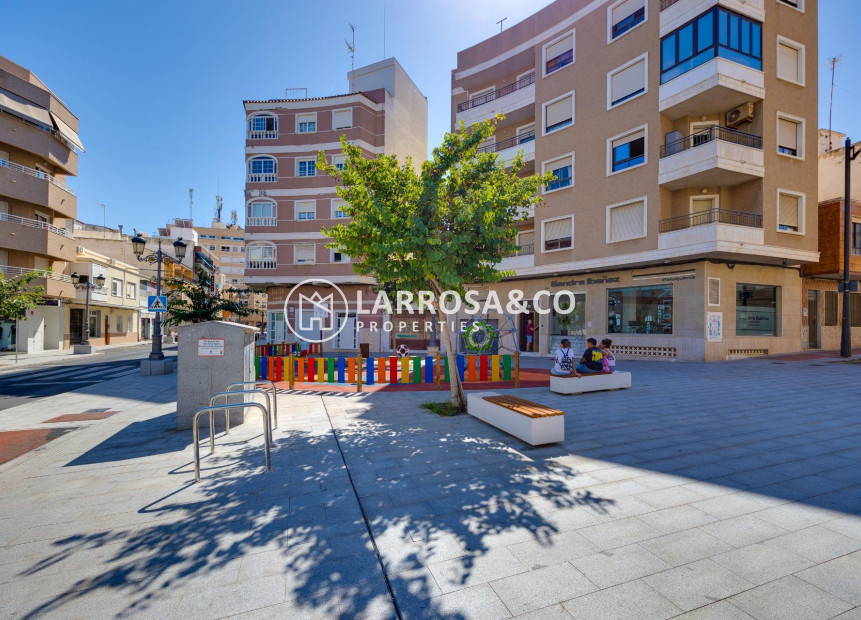 Resale - Apartment - Guardamar del Segura - Pueblo