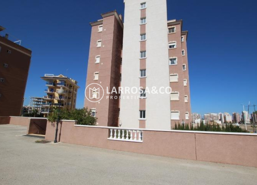 Resale - Apartment - Guardamar del Segura - puerto deportivo