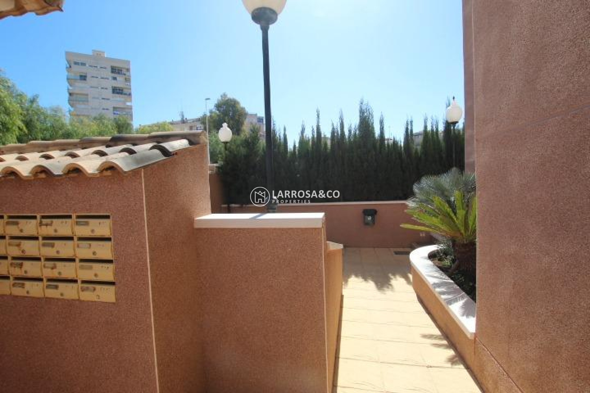 Resale - Apartment - Guardamar del Segura - puerto deportivo