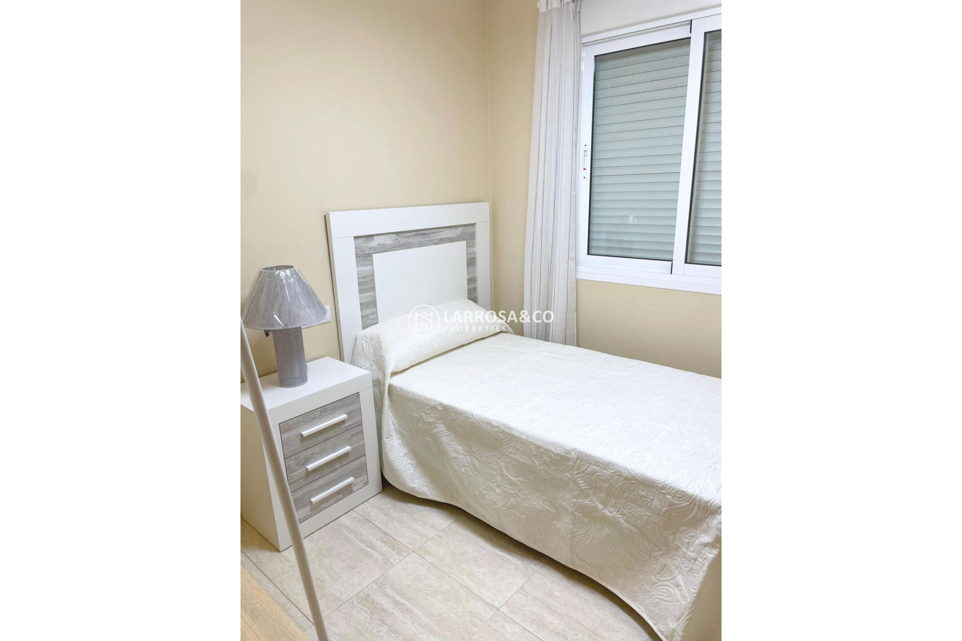 Resale - Apartment - Guardamar del Segura - puerto deportivo