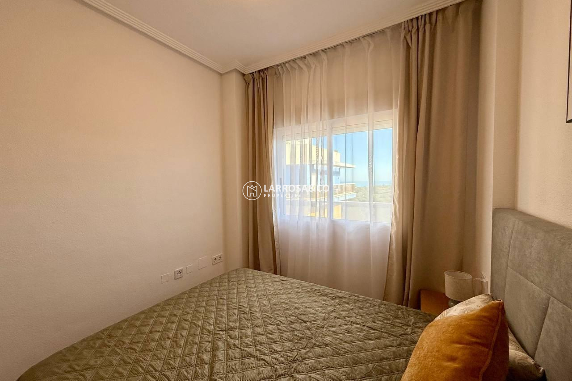 Resale - Apartment - Guardamar del Segura - Puerto