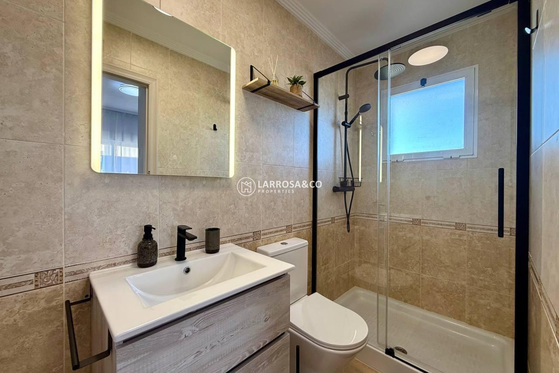 Resale - Apartment - Guardamar del Segura - Puerto