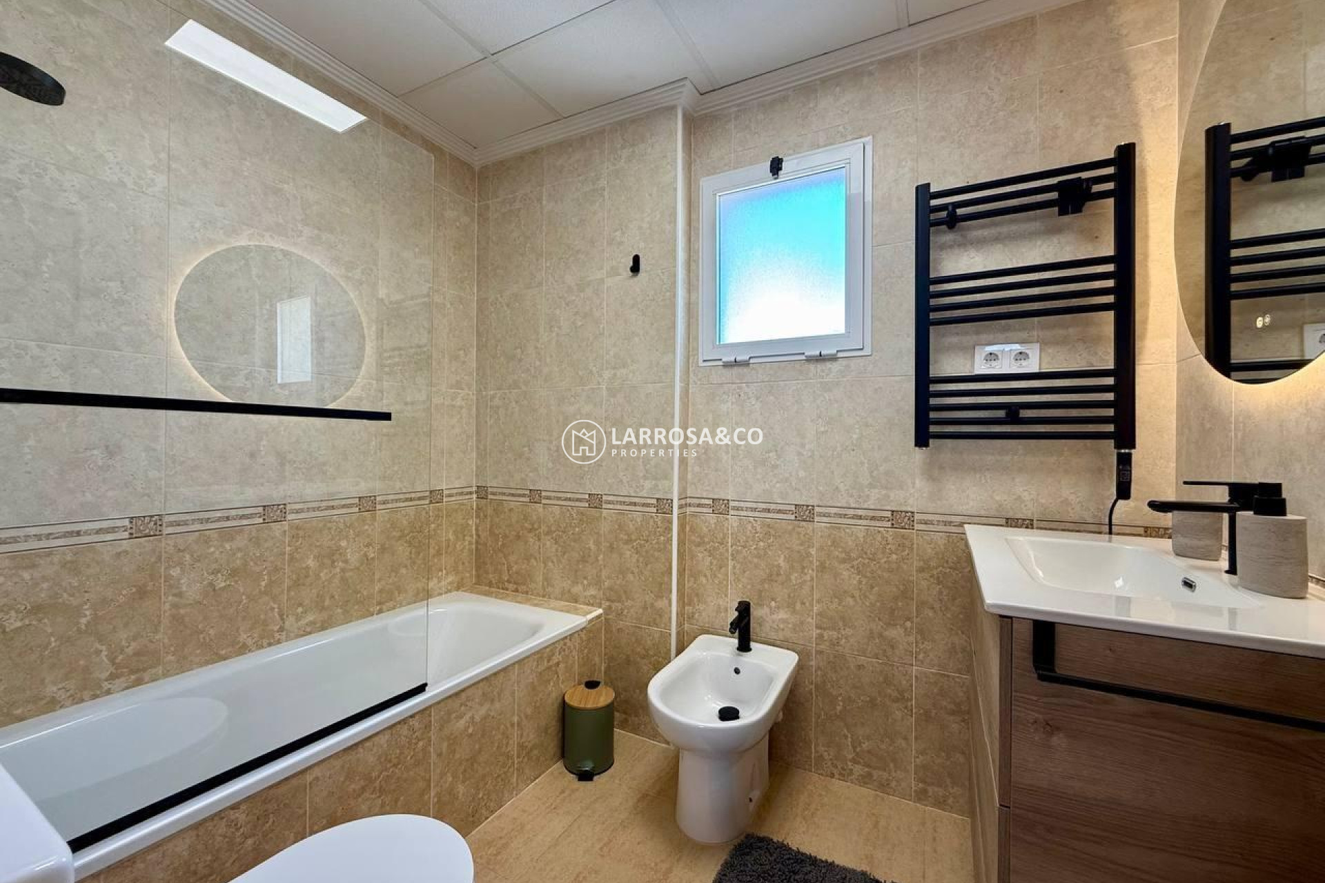 Resale - Apartment - Guardamar del Segura - Puerto