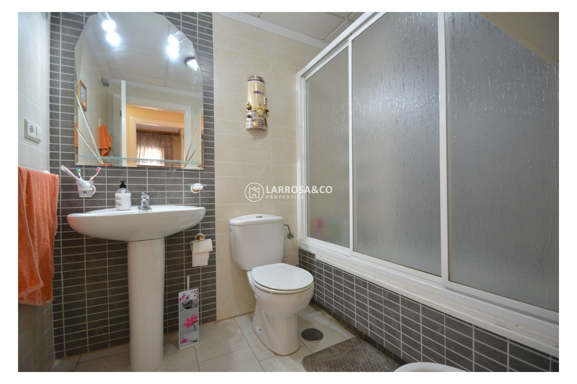 Resale - Apartment - Guardamar del Segura - SUP 7