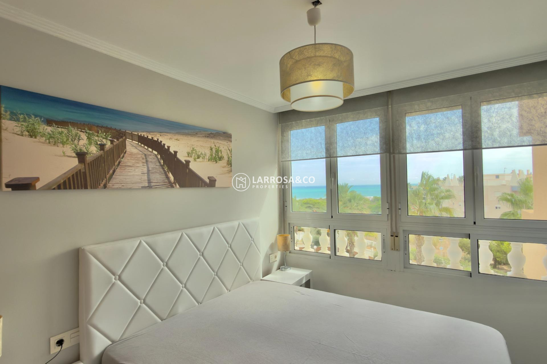 Resale - Apartment - Guardamar del Segura - Urbanizaciones