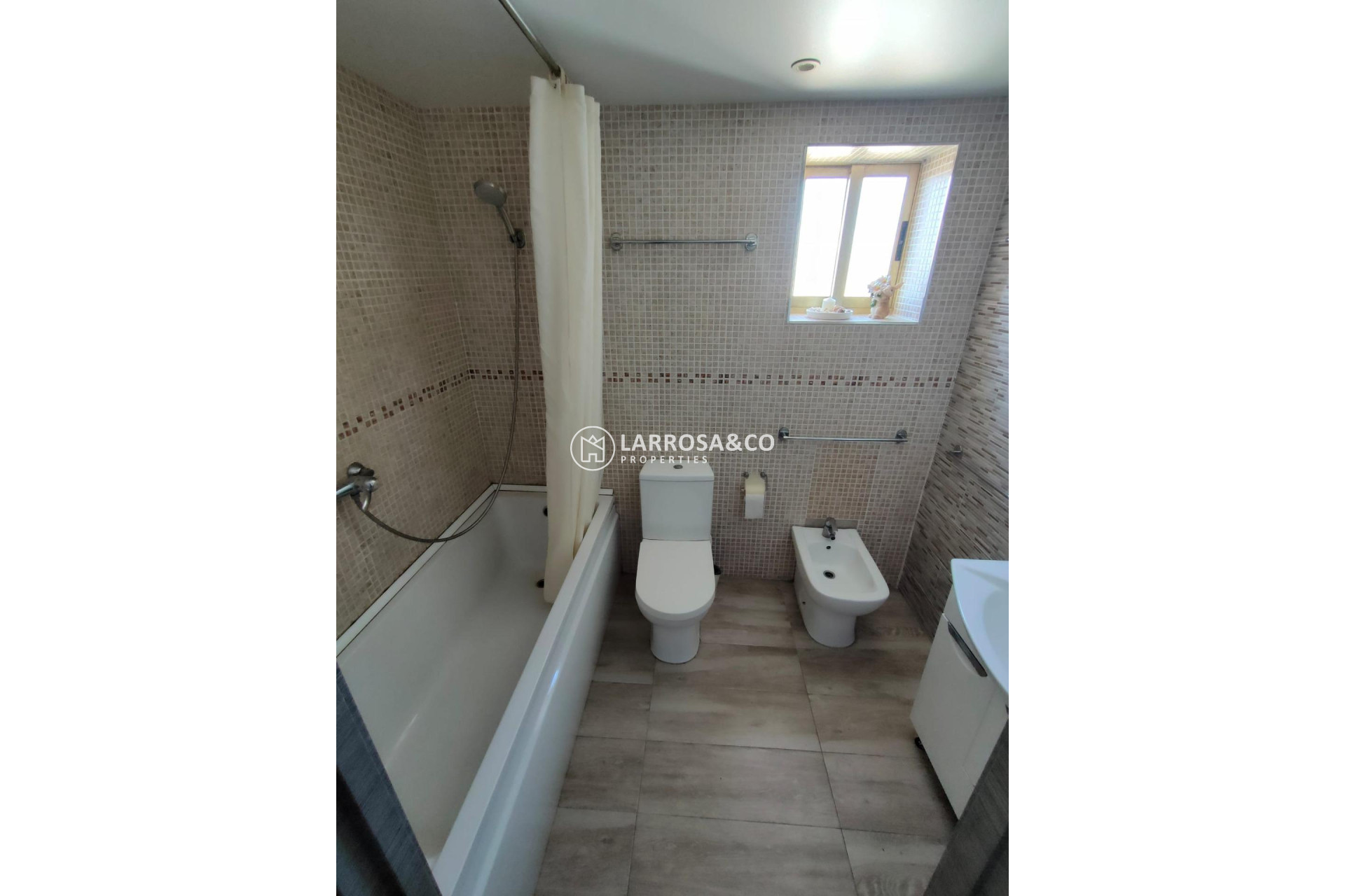 Resale - Apartment - Guardamar del Segura - Zona Pueblo