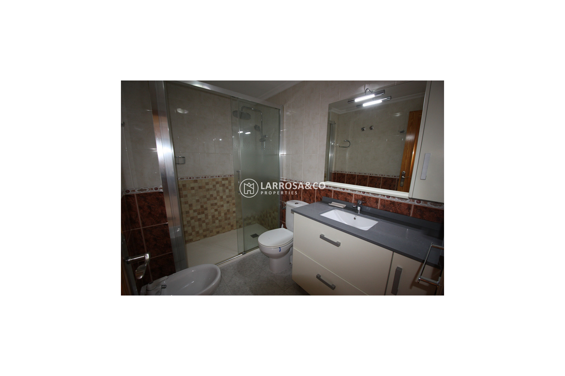 Resale - Apartment - Guardamar del Segura