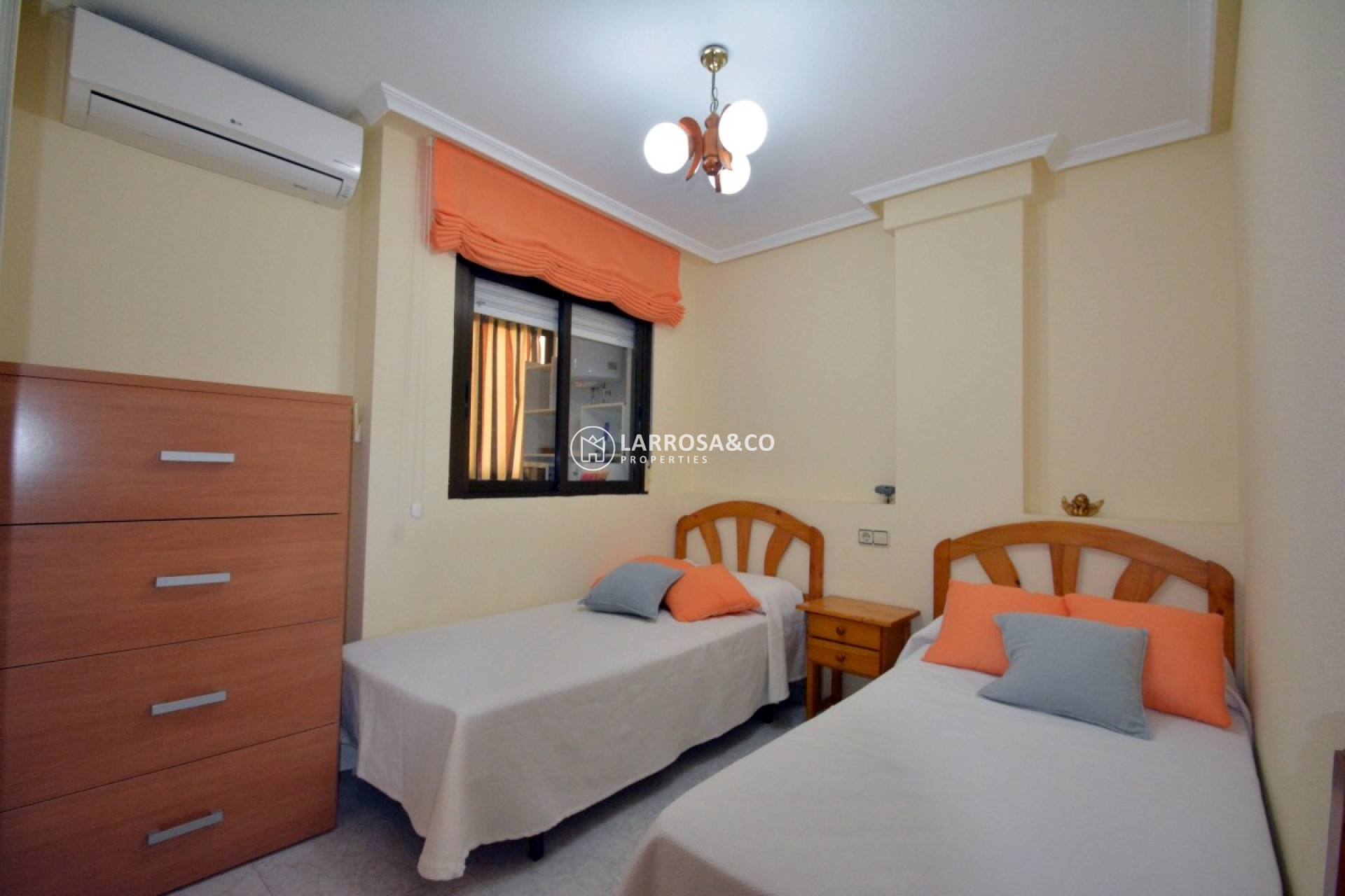 Resale - Apartment - Guardamar del Segura