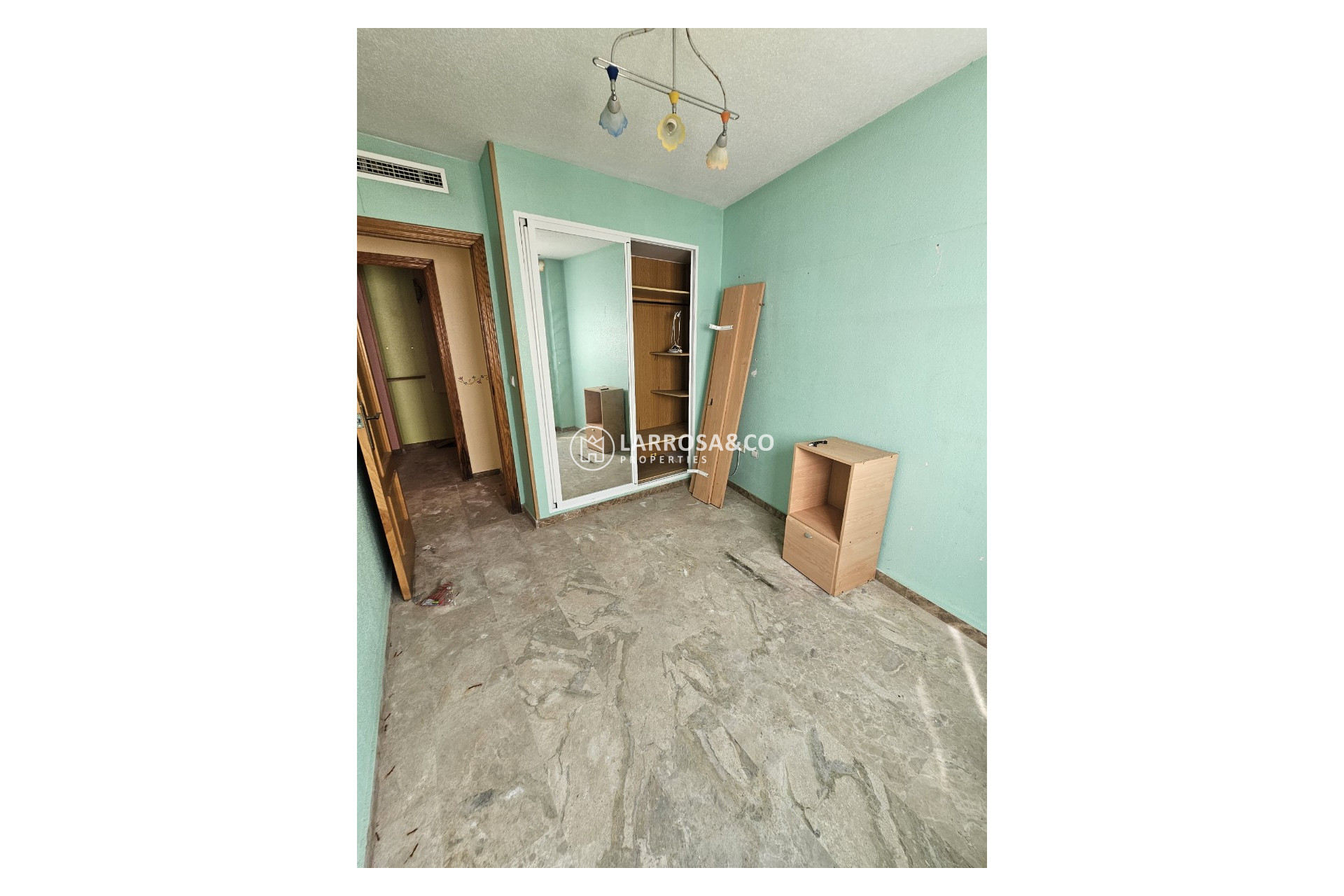 Resale - Apartment - Guardamar del Segura