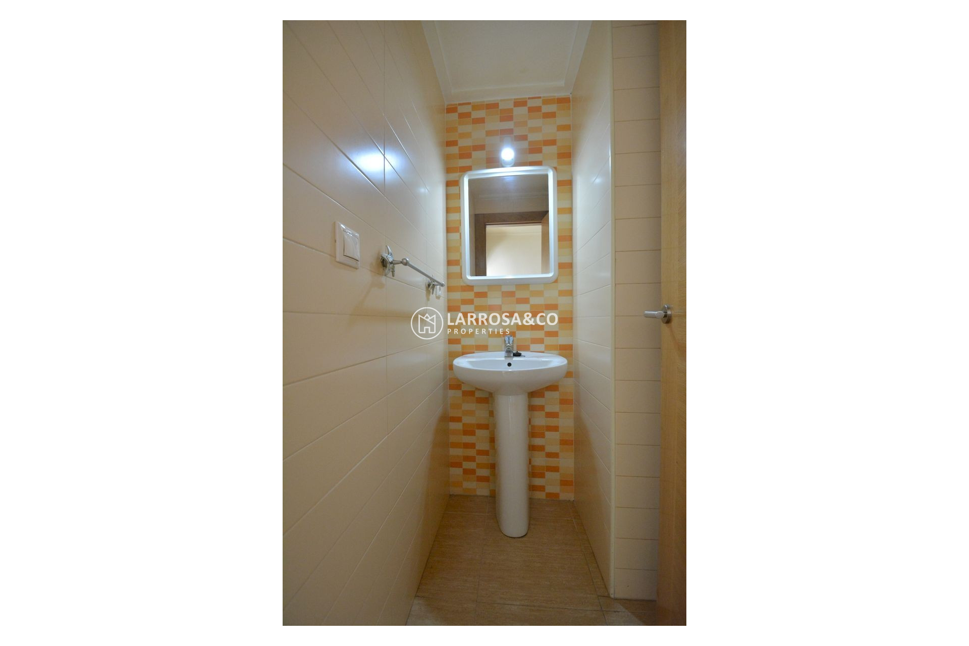 Resale - Apartment - Guardamar del Segura