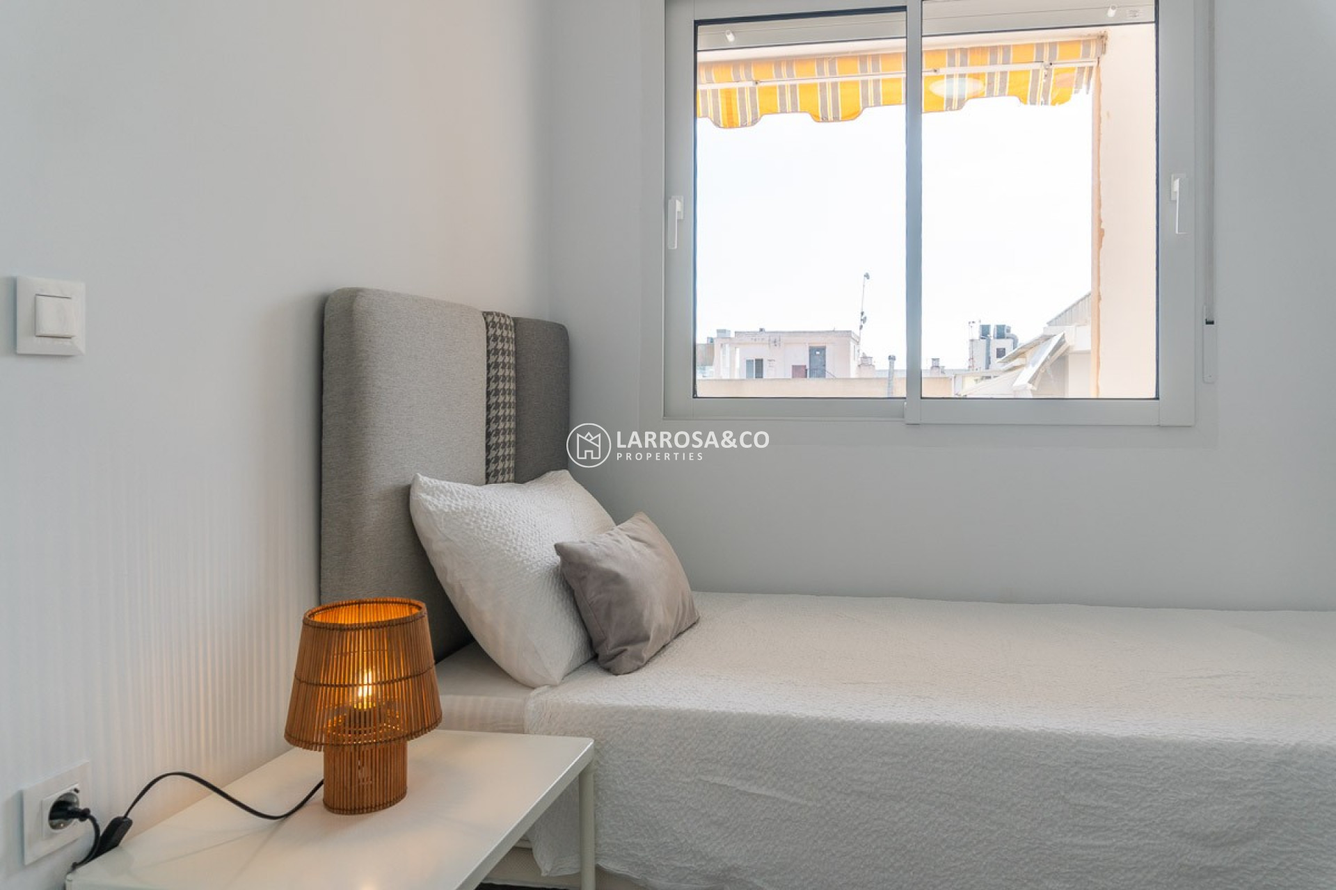 Resale - Apartment - La Mata - Costa Blanca