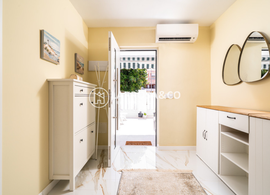 Resale - Apartment - La Veleta - Costa Blanca
