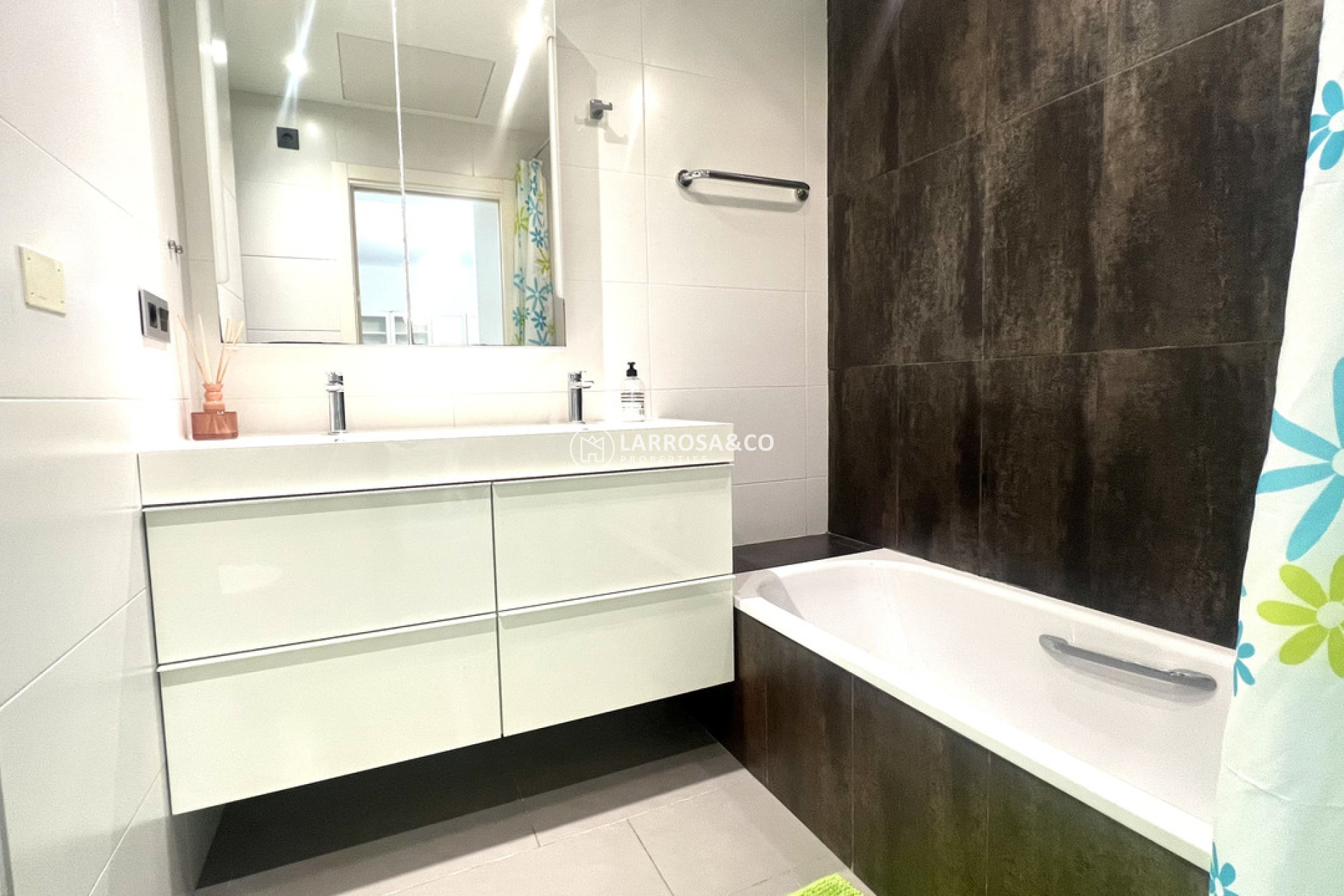 Resale - Apartment - La Zenia - Costa Blanca